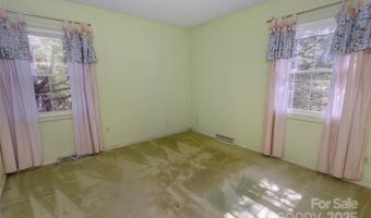 91 Haw Creek Cir, Asheville, NC 28805