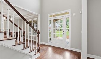127 Laurel Ridge Dr, Alpharetta, GA 30004