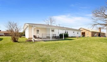 801 Greenview Dr, Cave City, KY 42127