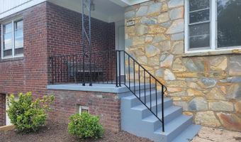 2250 N QUANTICO St, Arlington, VA 22205