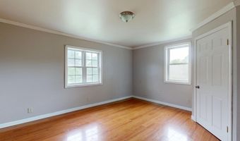 445 W River Rd, Augusta, ME 04330