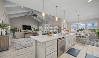 124 Sea Breeze Dr, Aransas Pass, TX 78336