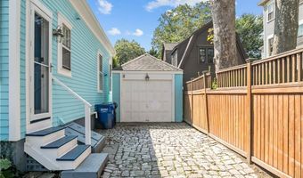 58 Second St, Newport, RI 02840