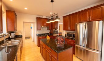 2222 Stonebridge Dr N, Ann Arbor, MI 48108