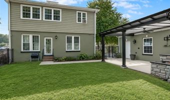 330 Alby St, Alton, IL 62002