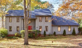 200 GREENTREE Cir, Aurora, OH 44202