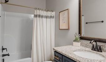 37 Crowder Dr, Benton, LA 71006