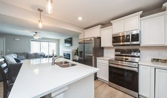 1053 NE 58th Ln, Ankeny, IA 50021