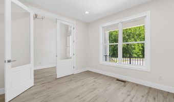 162 Clearcreek Dr, Boiling Springs, SC 29316
