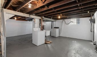 1899 16th St SW, Akron, OH 44314