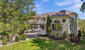 15 Chardonnay Ter, Bedford, NH 03110