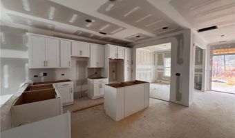 653 Watauga Ln, Aberdeen, NC 28315