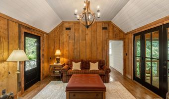 1177 Hicks Rd, Highlands, NC 28741