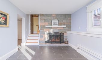 30 Bonnet View Dr, Jamestown, RI 02835