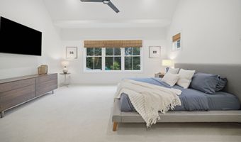 43 Oak Ridge Dr, Avon, CT 06001