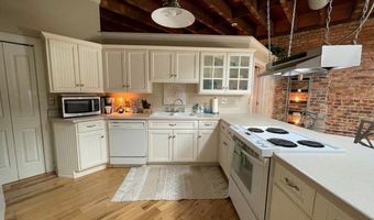 103 Court Sq, Abbeville, SC 29620