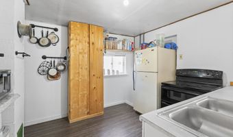 1395 East St, Addy, WA 99101
