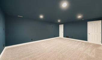 200 Cobb Rd, Aurora, IN 47001