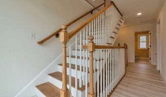 58 Village Place Dr, Barrington, NH 03825