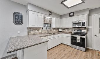 401 Brock Spur, Millsap, TX 76066