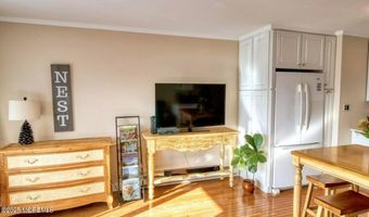 5 Ocean Ave 5B, Belmar, NJ 07719