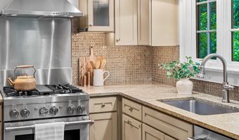 401 EDGEVALE Rd, Baltimore, MD 21210
