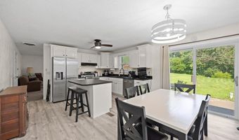 6409 Alpha Dr, Alton, IL 62002