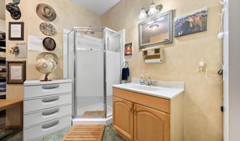 28 Hannah Lee Rd, Barnegat, NJ 08005