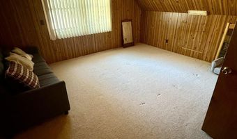 36 Lamb Farm Rd, Baileyville, ME 04694