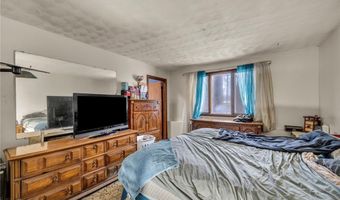 428 Canova Dr, Akron, OH 44319