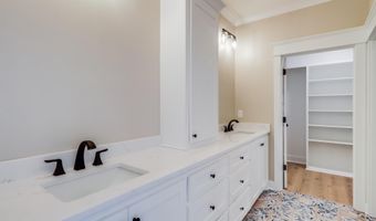 4054 Mallard St, Bay St. Louis, MS 39520