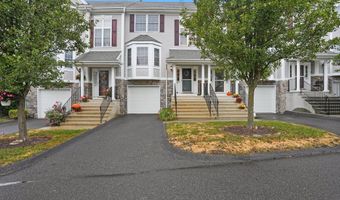 1802 Pinnacle Way 1802, Danbury, CT 06811