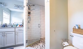 397 Ethan Allen Pkwy, Burlington, VT 05408