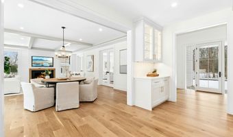 20 Marianne Rd, Darien, CT 06820