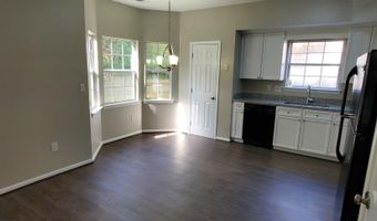 1617 KING JAMES Dr, Alabaster, AL 35007