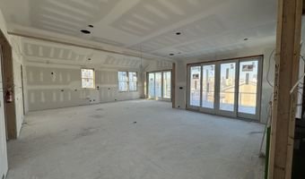 281 7th St, Avalon, NJ 08202