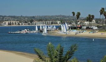 3991 Crown Point Dr P13, San Diego, CA 92109