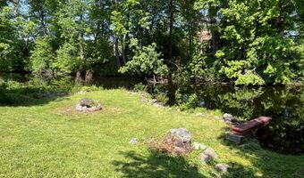 96 French St, Acton, ME 04001