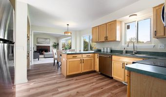 5776 Cedar Ridge Dr, Ann Arbor, MI 48103
