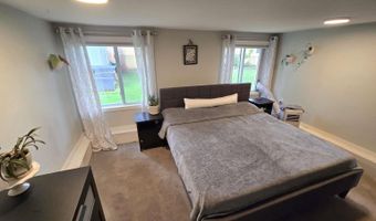 71 Venus Ave, Burlington, VT 05408