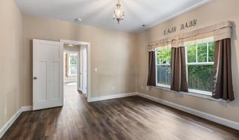 13 Douglas St, Athens, TN 37303