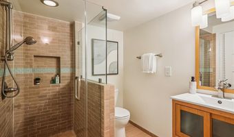 941 N MCKINLEY Rd, Arlington, VA 22205