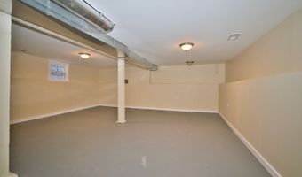 7154 S Honore St, Chicago, IL 60636