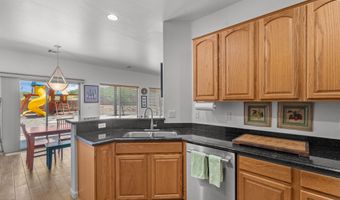 977 S Limestone St, Benson, AZ 85602