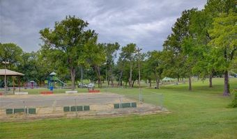 5708 Parkhill Pl, Bartlesville, OK 74006