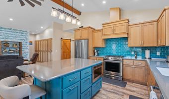 875 12TH St, Bandon, OR 97411