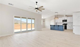 22562 Houston St, Apple Valley, CA 92308