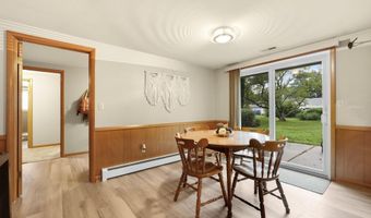 910 E 3rd St, Auburn, IN 46706