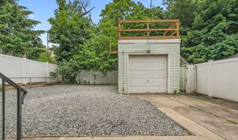 15 W 45TH St 1, Bayonne, NJ 07002