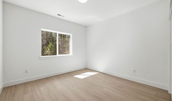 7705 E Howard Rd, Athol, ID 83801